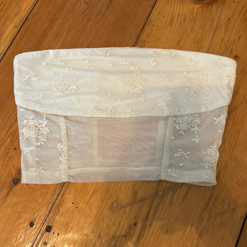 Beginning boutique bandeau top